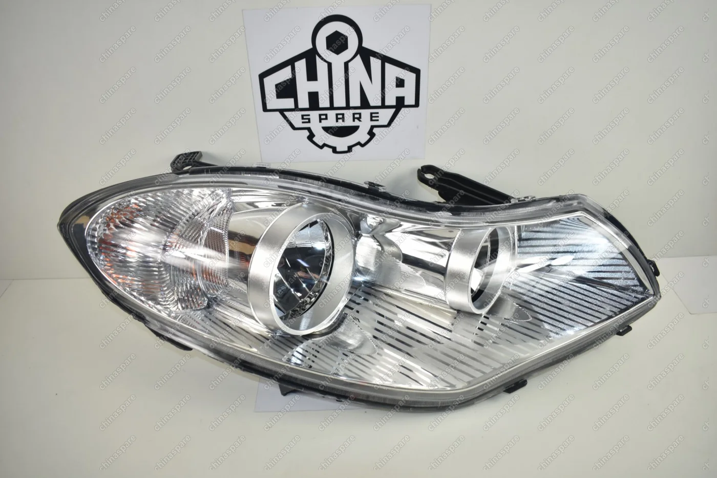 Фара передняя правая Chery Bonus, Very