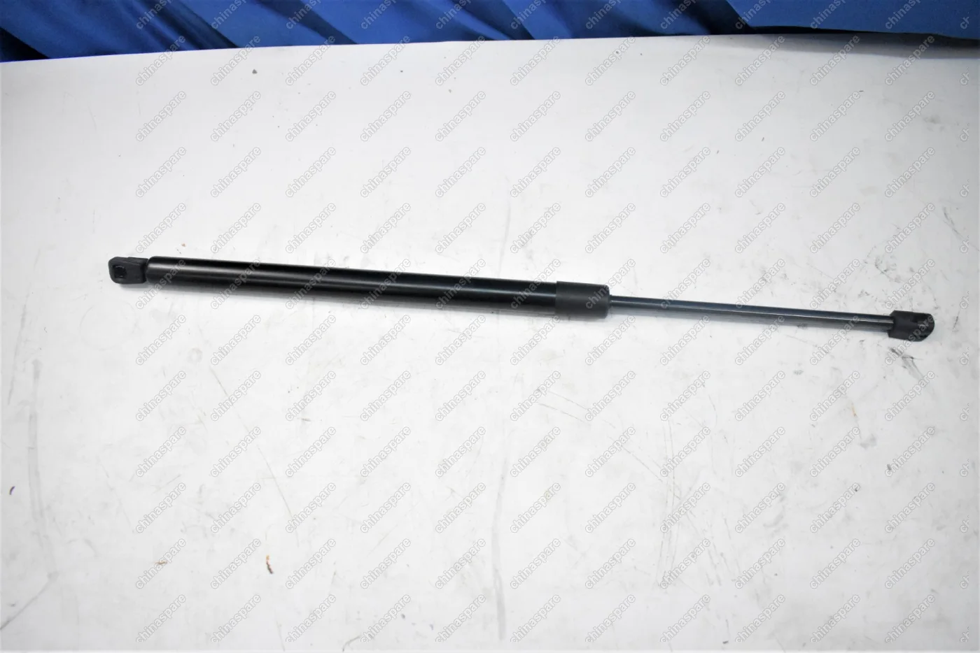 Амортизатор двери багажника Chery Cross Eastar