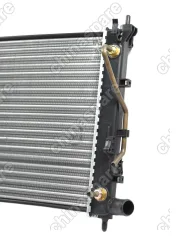 SGHY00161R Радиатор Hyundai Solaris I / Kia Rio III 6AT 15-