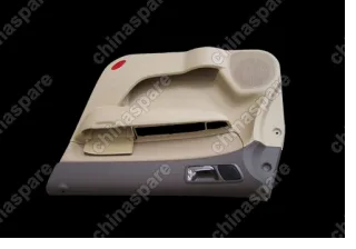 Обшивка двери передней правой Chery Cross Eastar