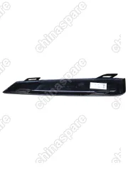 8889646154 Вставка бампера правая Geely Atlas PRO