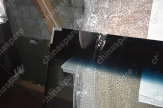 Стекло Ветровое JCB 3CX / 4CX 2005 (ЗП, Т3) 1375 Х 1080 Триплекс