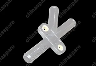 B111303415 Тройник трубки водяного охлаждения,пласт. Chery Cross Eastar