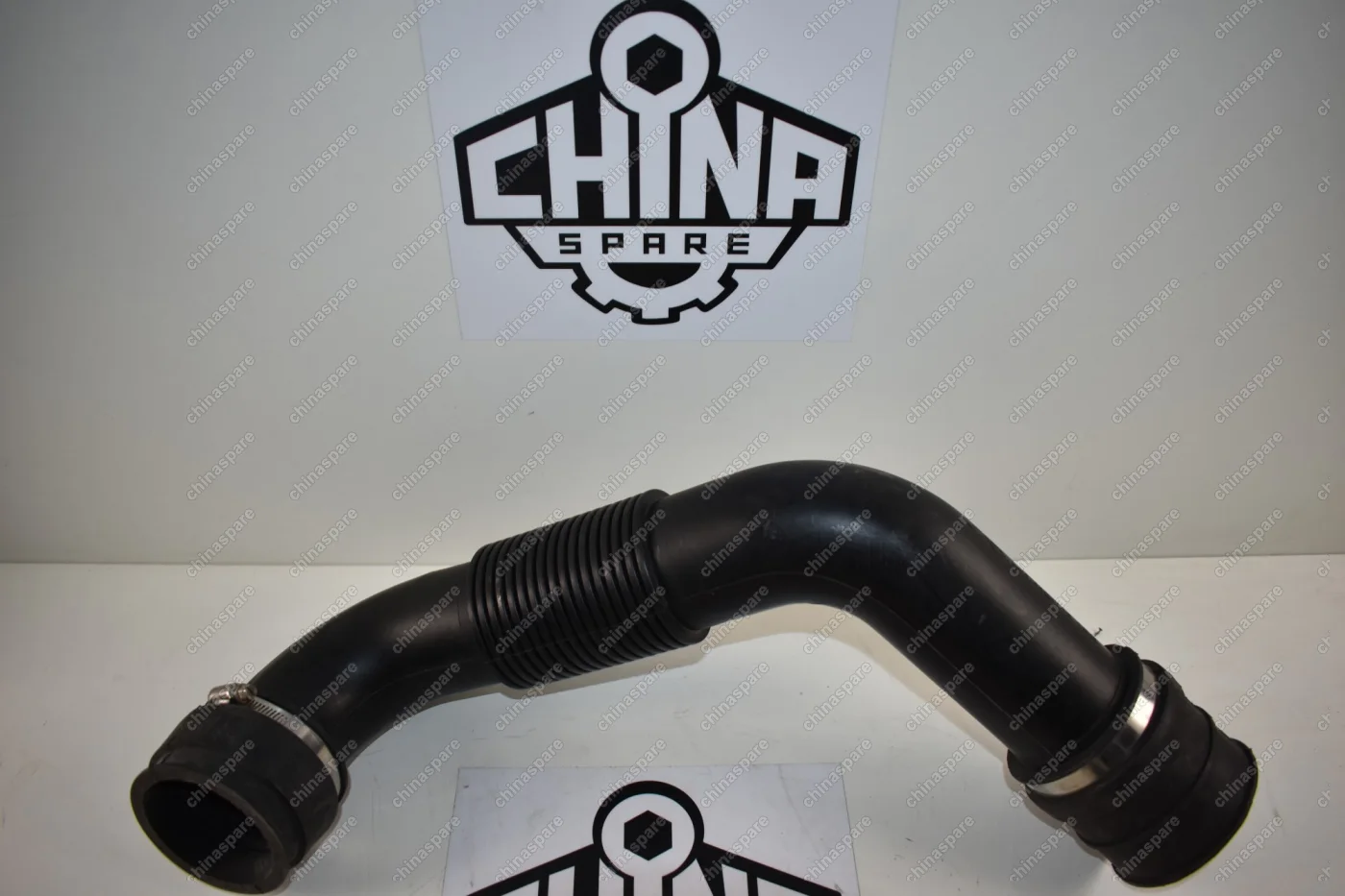 Трубка воздушная впускная Chery Eastar