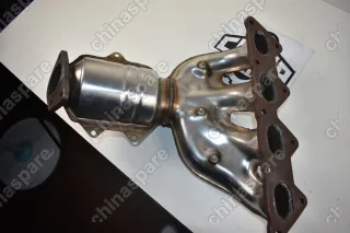 Коллектор выпускной с катализатором Chery Tiggo 2.4, Eastar 4G64