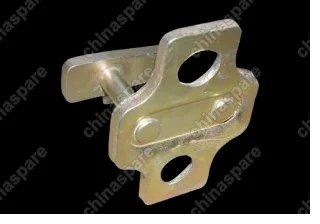 B116105270 Петля замка двери Chery Eastar