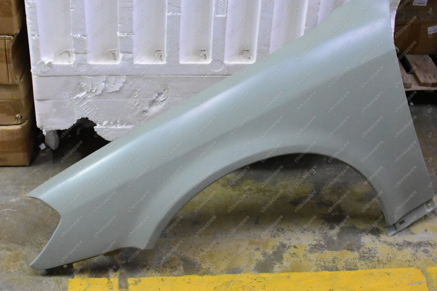 Крыло переднее левое Chery Eastar
