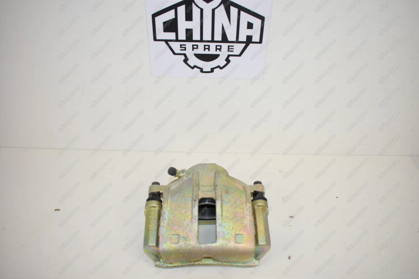 Суппорт тормозной передний правый Chery Fora