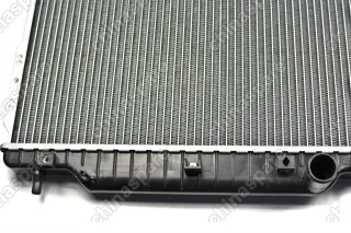 Радиатор охлаждения Chery Fora