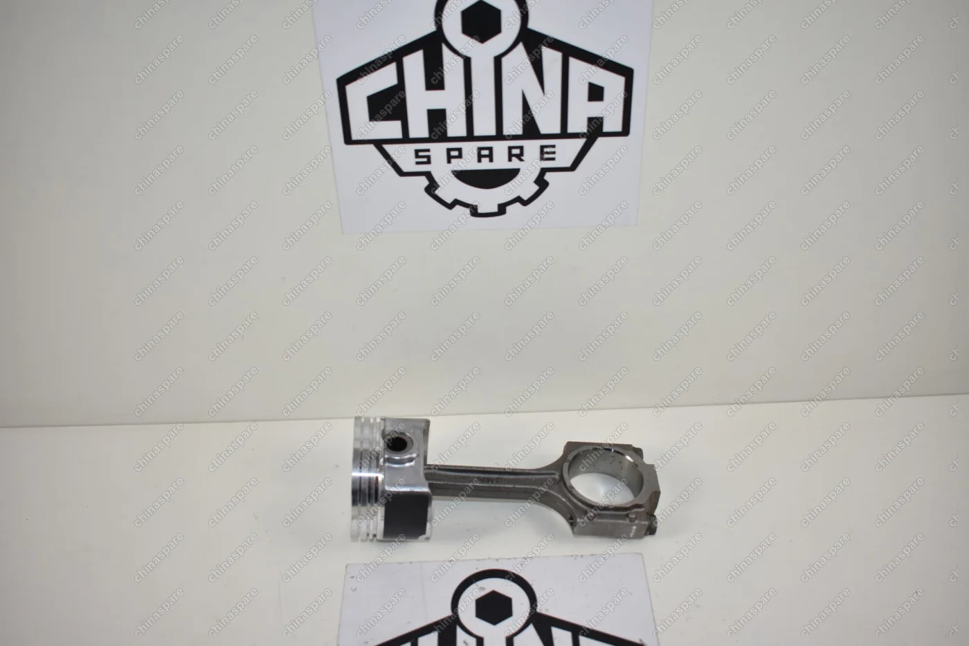 Поршень ДВС с шатуном 2.0l +0,00 STD (484) Chery Fora, Tiggo