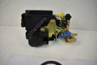 Замок двери передней левой Chery Fora