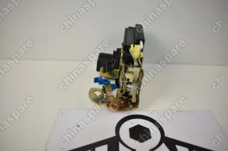 Замок двери передней левой Chery Fora