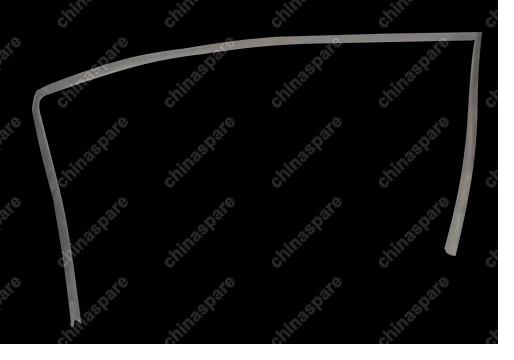 Уплотнитель стекла передней правой двери Chery Fora