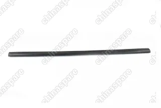 Уплотнитель стекла передней правой двери (внешний) Chery Fora