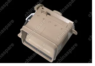 A215305180BE Накладка торпеды бежевая Chery Fora
