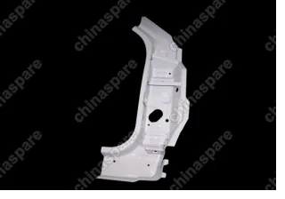 A215400200DY Усилитель кузова передний правый металл Chery Fora