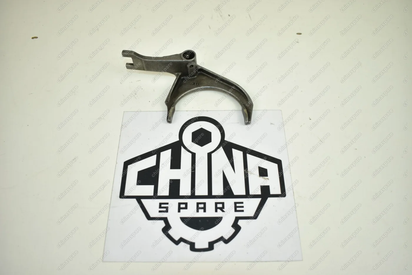 Вилка выбора 1-ой и 2-ой передачи Chery Fora, M11, M12 (Уценка)