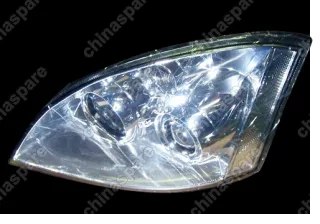 Фара передняя левая (белый поворотник, без электрокорректора) Chery Fora