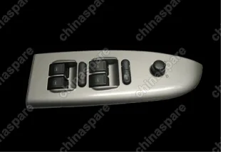Блок кнопок управления стеклоподъемниками водительской двери (серебр) Chery Fora