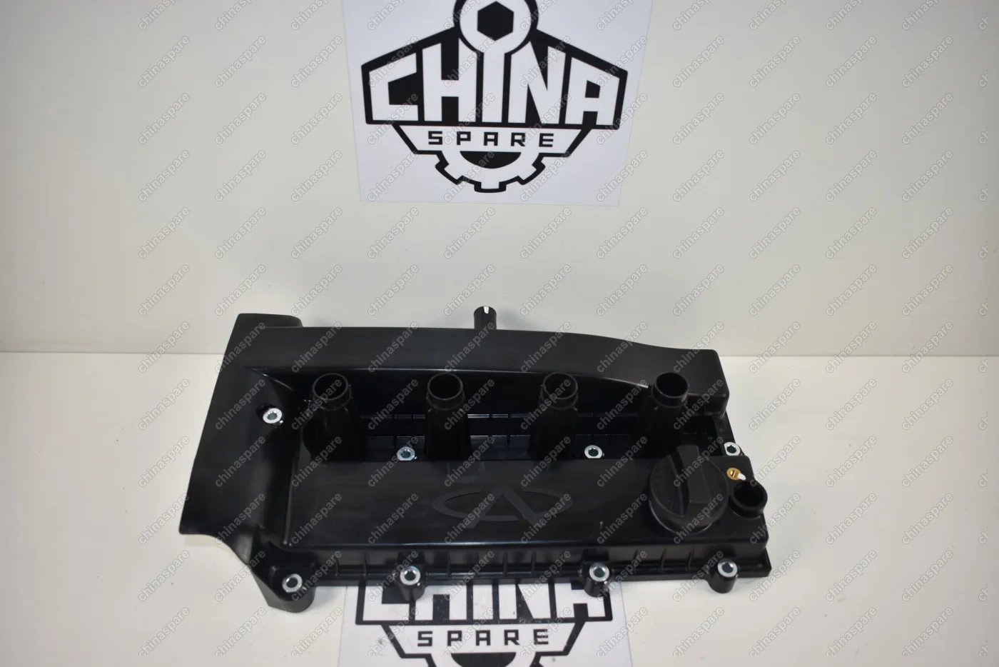 Крышка клапанная Chery Indis