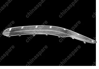 Молдинг переднего бампера правый (не хромированный) Chery M11