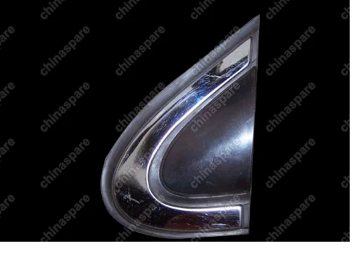 Накладка двери за зеркалом левая Chery M11