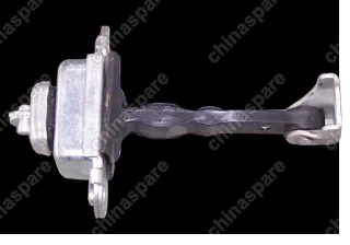 M116109110 Фиксатор двери мет. Chery M11