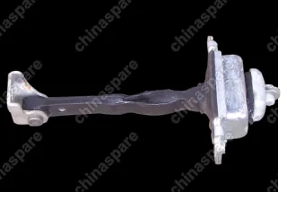 M116209110 Ограничитель задней двери Chery M11