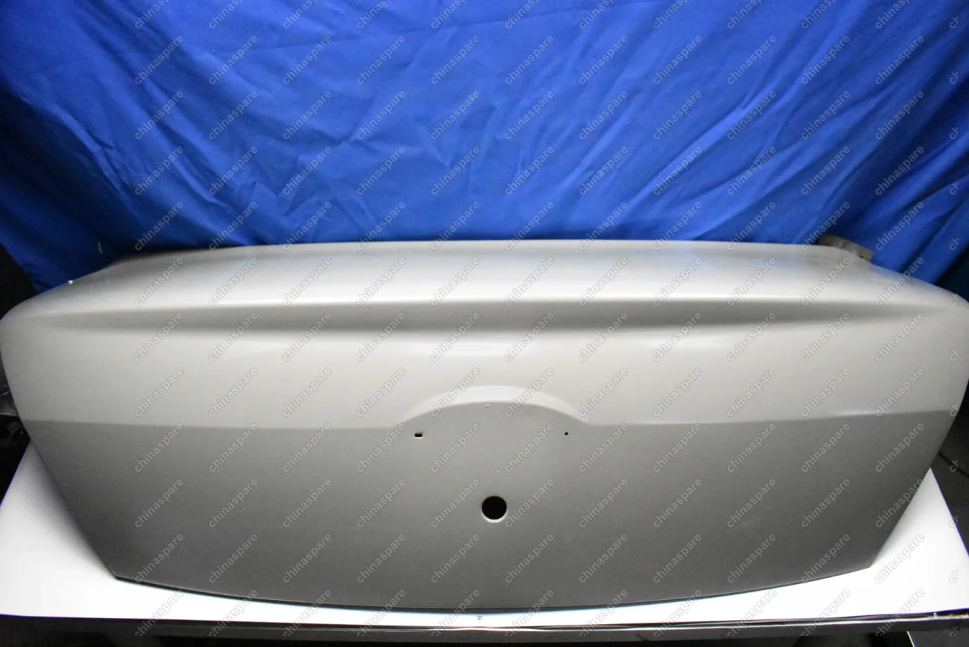 M116300010DY Крышка багажника Chery M11