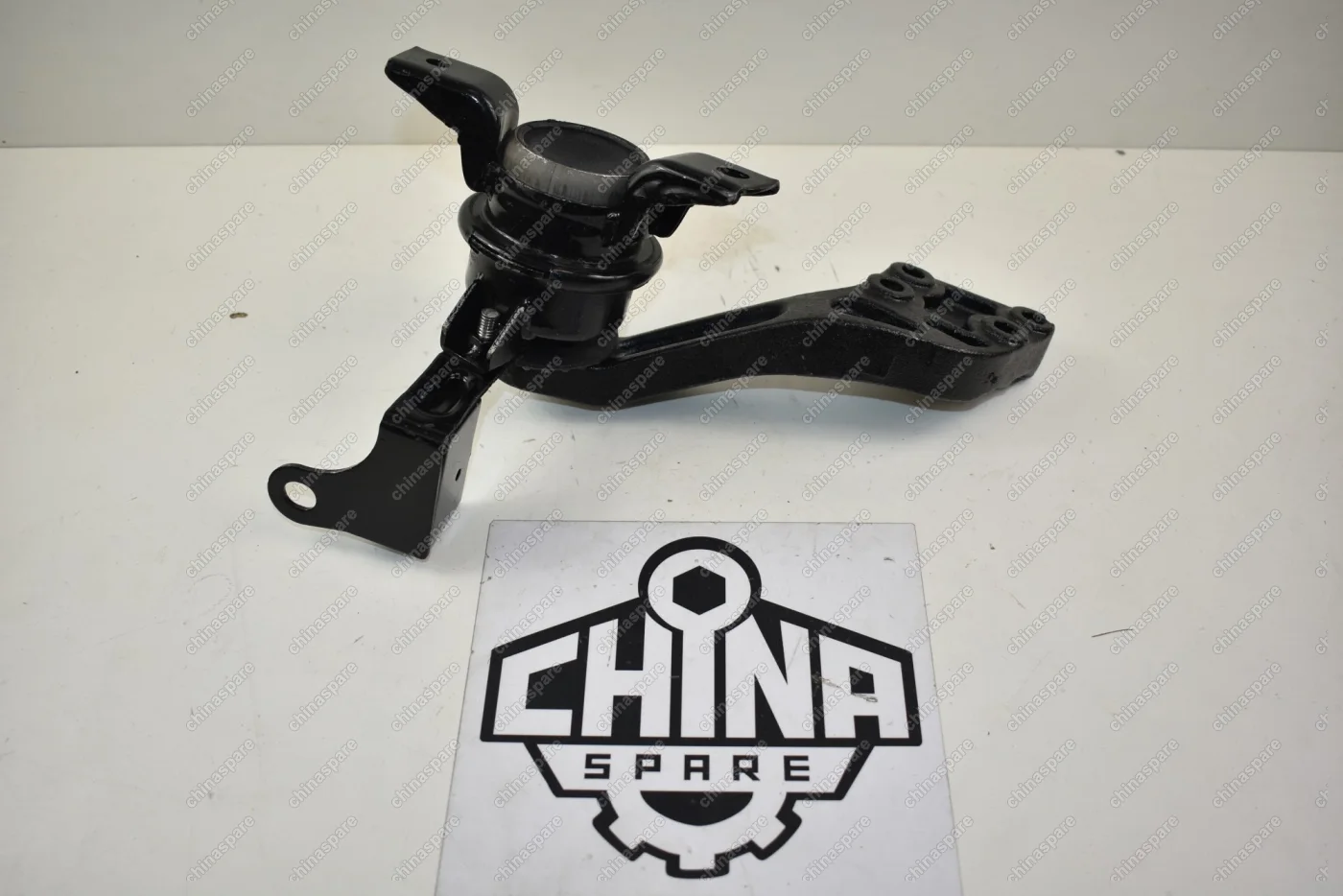 Опора двигателя правая Chery M11, M12