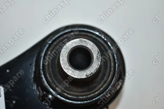 Рычаг задней подвески поперечный нижний левый (короткий) Chery M11