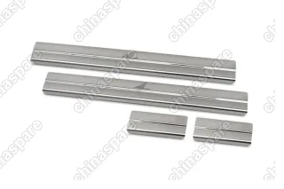 FFIE317107 Накладка на внутренние пороги с логотипом NL (компл. 4шт.),Ford Fiesta 2015- 4D