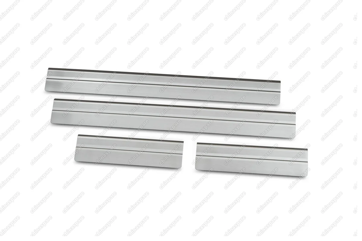 FFOC313642 Накладки на внутр. пороги без логотипа (компл. 4 шт.) Ford Focus new 4D 2011-