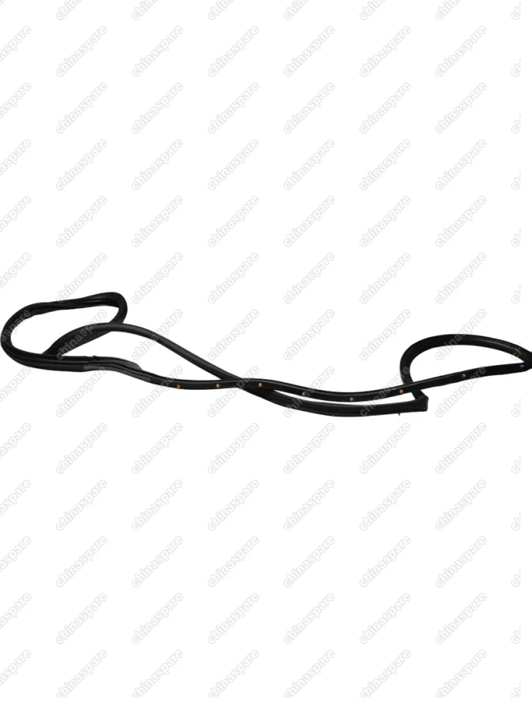 Уплотнитель двери передней правой Chery Tiggo