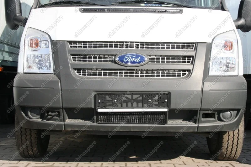 0117040615B Сетка на бампер внешняя для FORD Transit 2006-2013, черн., 15 мм
