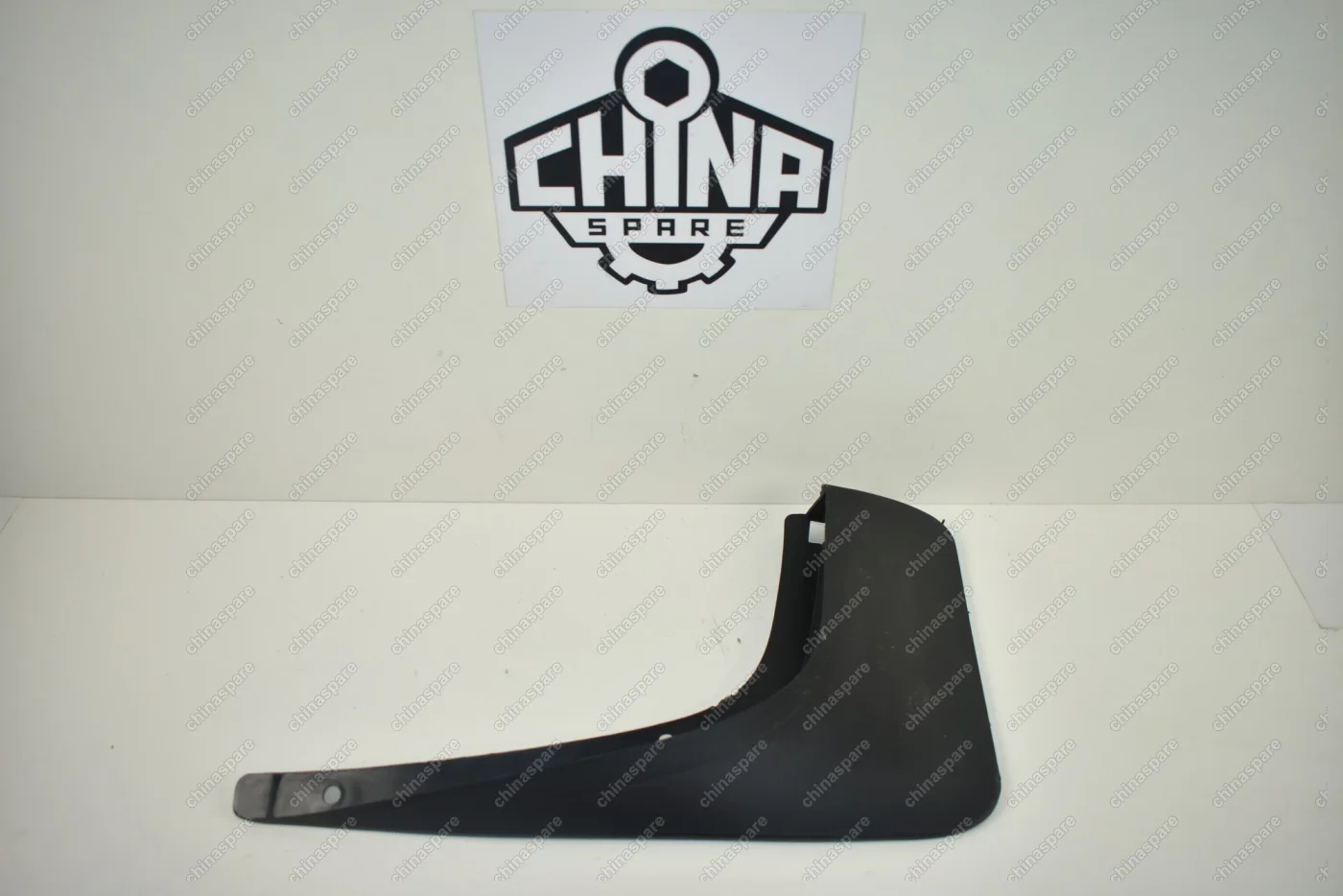 Брызговик задний левый Chery Tiggo