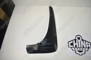 Брызговик передний правый Chery Tiggo FL