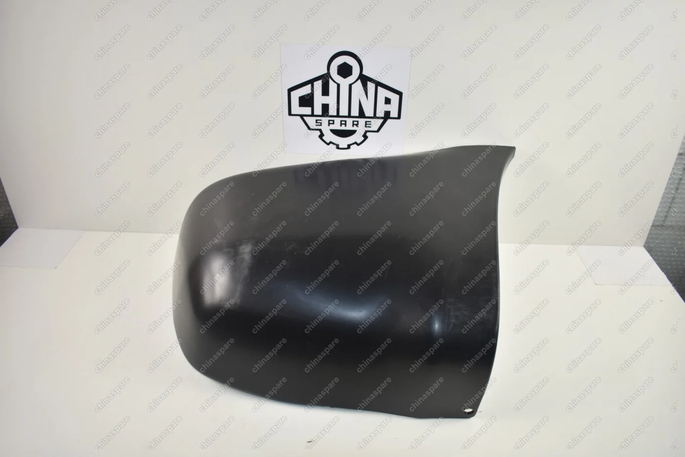 Бампер задний Правая часть Chery Tiggo