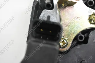 Замок двери передней правой Chery Tiggo