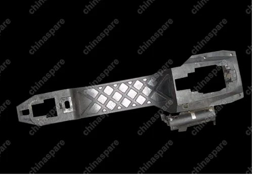 T116105240 Панель ручки двери передней правой наружняя пластик. Chery Tiggo