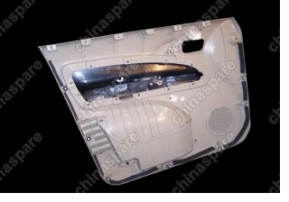 Обшивка двери передней правой Chery Tiggo