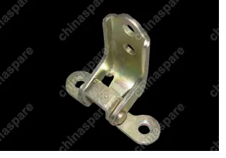 Петля двери передней правой нижняя Chery Tiggo