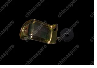 T118105015 Кронштейн конденсатора правый Chery Tiggo