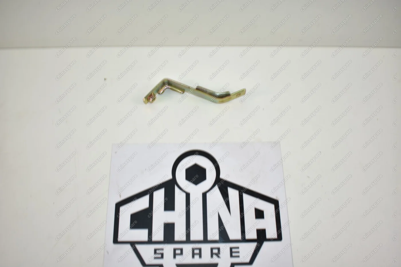 Кронштейн накладки двигателя Chery Tiggo