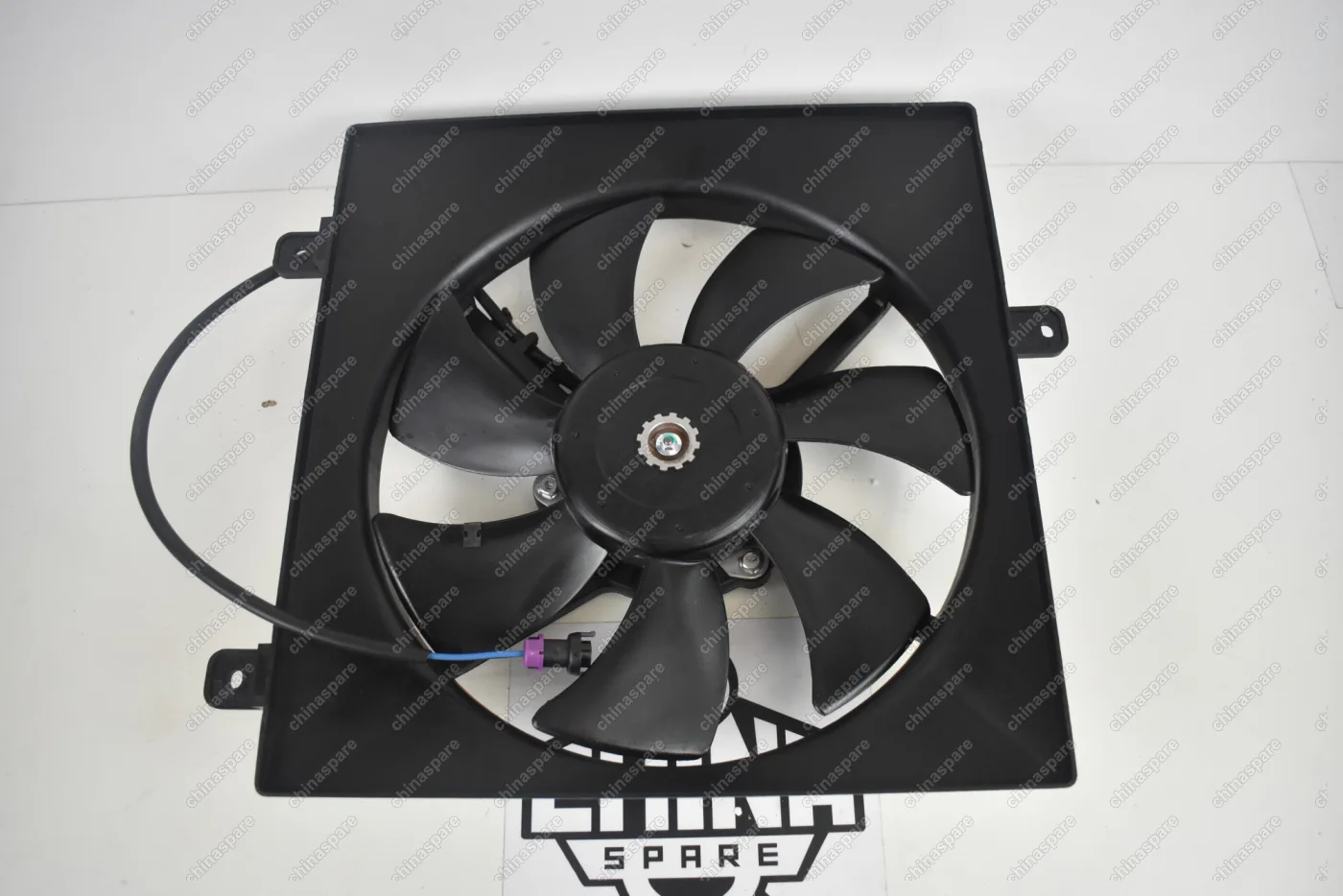 Вентилятор охлаждения двигателя Правый Вторичный Chery Tiggo