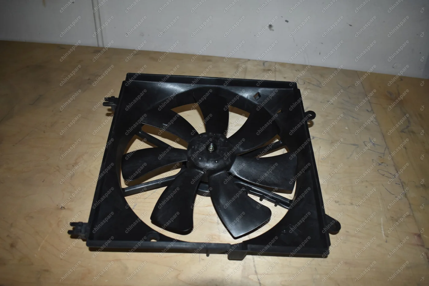 Вентилятор Охлаждения Двигателя Первичный Chery Tiggo Левый