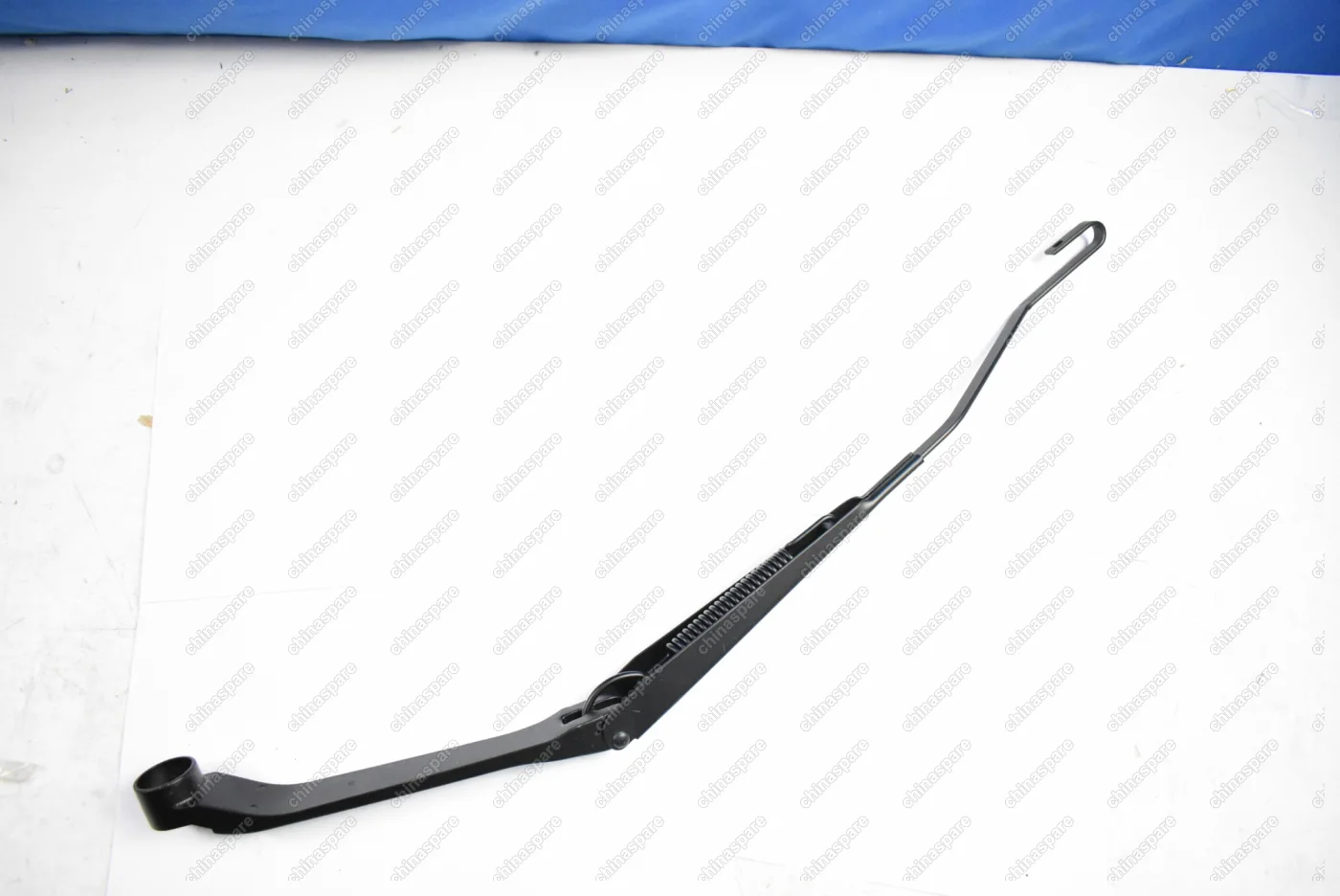 Поводок стеклоочистителя правый Chery Tiggo