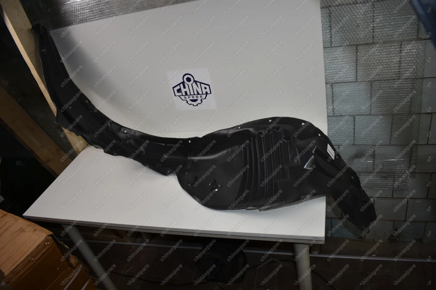 Локер передний правый FAW Besturn B50