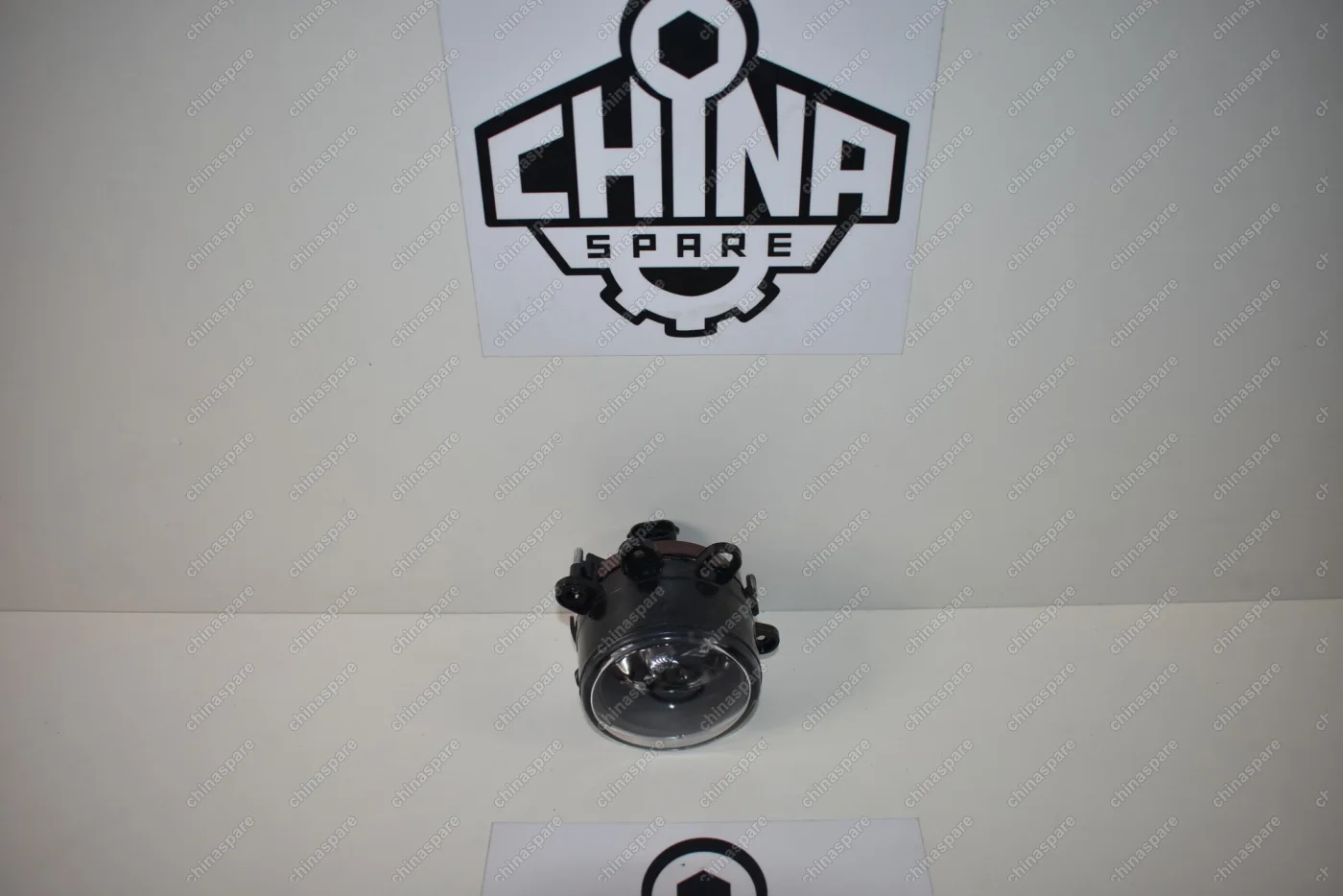 Фара Противотуманная Правая FAW Besturn B50