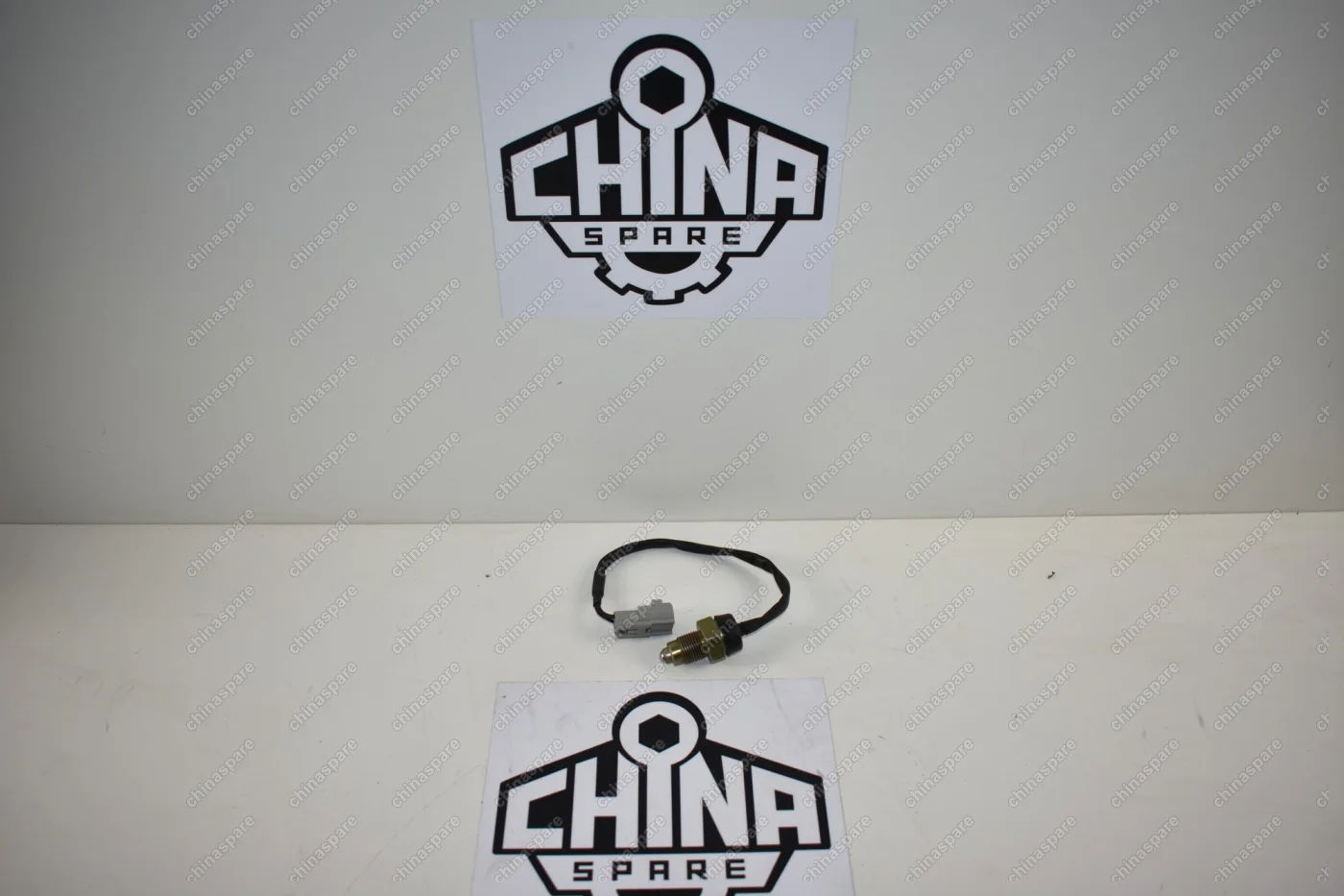 Датчик включения заднего хода FAW Vita, V2, V5